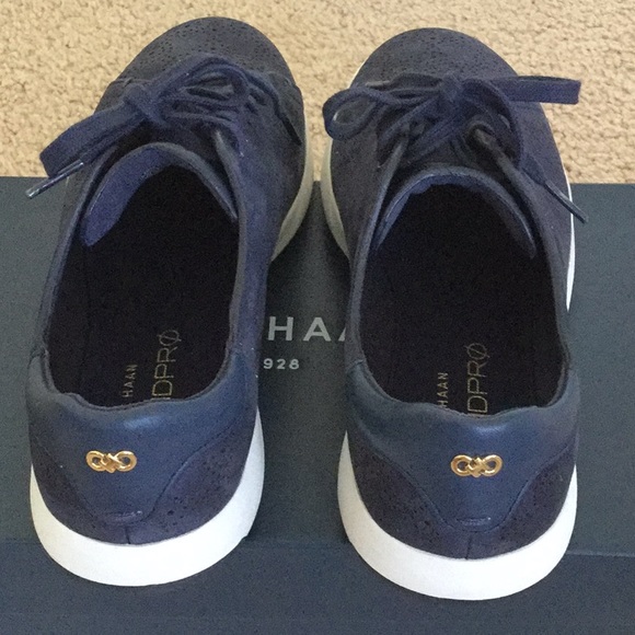 COLE HAAN one time worn casual shoes - Picture 3 of 5